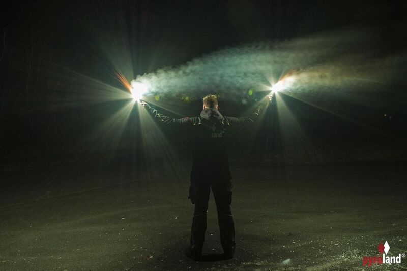 Jetzt Breslauer Blitzlicht Grün (Strobe) 40s ab 5.5€ bestellen
