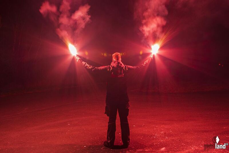 Jetzt Breslauer Blitzlicht Rot (Strobe) 40s ab 5.5€ bestellen